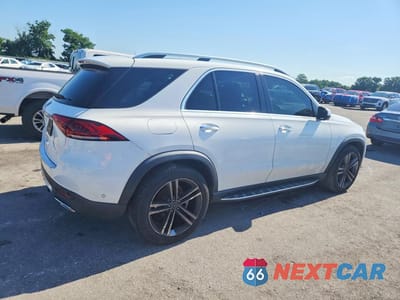 Trzecie zdjęcie samochodu z tyłu: 2020 MERCEDES-BENZ GLE 350 VIN:4JGFB4JE2LA105848 - miniatura
