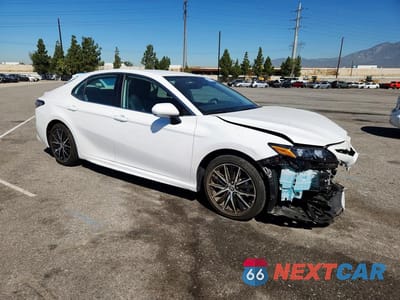 Czwarte zdjęcie samochodu z boku: 2023 TOYOTA CAMRY SE VIN:4T1T11AK9PU106817 - miniatura