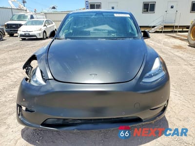 Piąte zdjęcie samochodu w środku: 2022 TESLA MODEL Y VIN:7SAYGDEE2NF445815 - miniatura