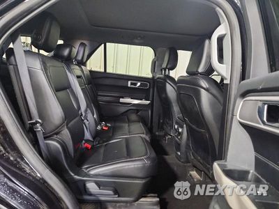 Zdjęcie 10 z 12 samochodu: 2020 FORD EXPLORER XLT VIN:1FMSK8DH7LGC78869 - miniatura