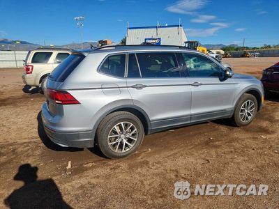 Trzecie zdjęcie samochodu z tyłu: 2019 VOLKSWAGEN TIGUAN SE VIN:3VV2B7AX5KM110552 - miniatura