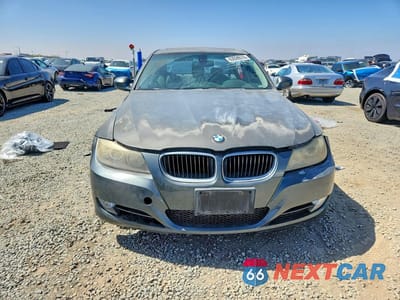 Piąte zdjęcie samochodu w środku: 2010 BMW 328 I VIN:WBAPH5G51ANM70013 - miniatura