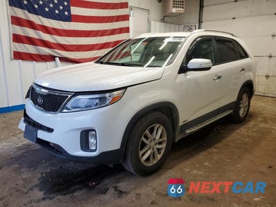 2014 KIA SORENTO LX 5XYKTDA61EG500051 - główne zdjęcie licytacji z USA - miniatura