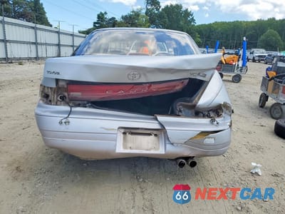 Zdjęcie 6 z 12 samochodu: 1994 TOYOTA CAMRY LE V6 VIN:4T1GK12EXRU029353 - miniatura