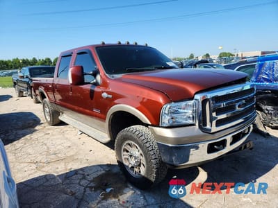 Czwarte zdjęcie samochodu z boku: 2005 FORD F250 SUPER DUTY VIN:1FTSW21P75EA77909 - miniatura