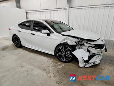 Czwarte zdjęcie samochodu z boku: 2025 TOYOTA CAMRY XSE VIN:4T1DAACK1SU038183 - miniatura