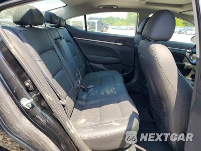 Zdjęcie 10 z 13 samochodu: 2019 HYUNDAI ELANTRA LIMITED VIN:5NPD84LF7KH415114 - miniatura
