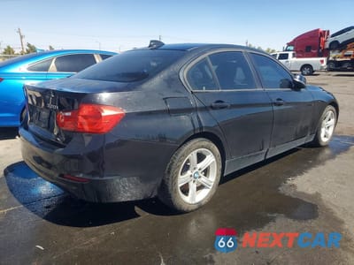 Trzecie zdjęcie samochodu z tyłu: 2015 BMW 320 I VIN:WBA3B1G54FNT04228 - miniatura