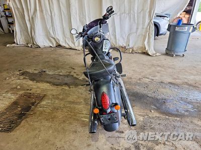 Czwarte zdjęcie samochodu z boku: 2017 INDIAN MOTORCYCLE CO. CHIEF DARK HORSE VIN:56KCCDAA9H3353358 - miniatura