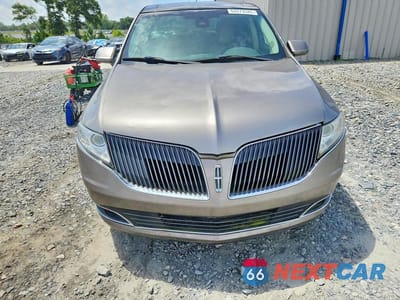 Piąte zdjęcie samochodu w środku: 2016 LINCOLN MKT VIN:2LMHJ5AT7GBL03176 - miniatura