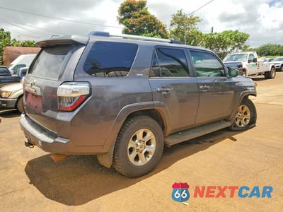 Trzecie zdjęcie samochodu z tyłu: 2019 TOYOTA 4RUNNER VIN:JTEBU5JRXK5665609 - miniatura