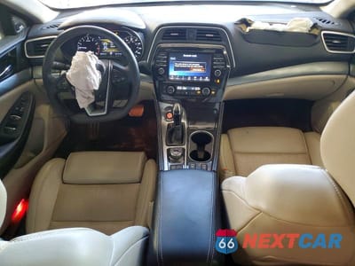 Zdjęcie 8 z 12 samochodu: 2017 NISSAN MAXIMA 3.5 SL VIN:1N4AA6AP8HC374081 - miniatura
