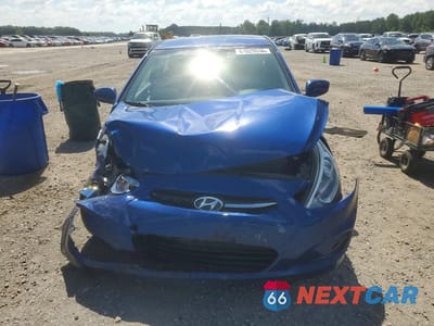 Piąte zdjęcie samochodu w środku: 2015 HYUNDAI ACCENT GS VIN:KMHCT5AE0FU213474 - miniatura