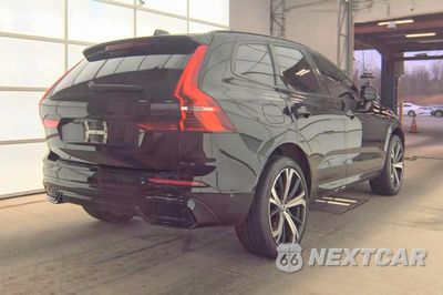 Czwarte zdjęcie samochodu z boku: 2024 VOLVO XC60 ULTIMATE VIN:YV4L12RM5R1801281 - miniatura