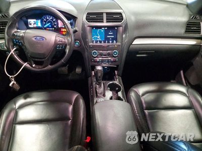 Zdjęcie 8 z 13 samochodu: 2019 FORD EXPLORER XLT VIN:1FM5K8D87KGA76321 - miniatura