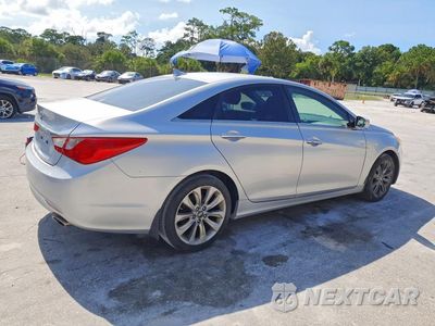 Trzecie zdjęcie samochodu z tyłu: 2011 HYUNDAI SONATA SE VIN:5NPEC4AC7BH277778 - miniatura