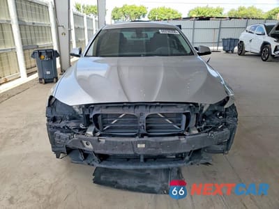 Piąte zdjęcie samochodu w środku: 2014 BMW 528 I VIN:WBA5A5C51ED500267 - miniatura