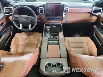 Zdjęcie 8 z 12 samochodu: 2022 TOYOTA TUNDRA CREWMAX PLATINUM VIN:5TFMA5DB6NX049368 - miniatura