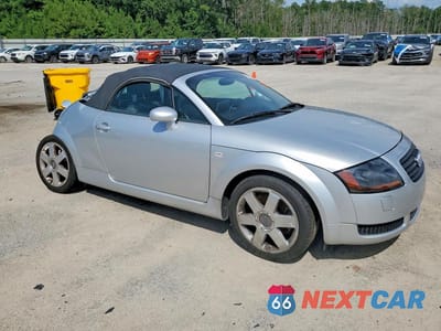 Czwarte zdjęcie samochodu z boku: 2001 AUDI TT VIN:TRUTX28N111011515 - miniatura