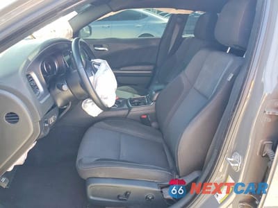 Zdjęcie 7 z 12 samochodu: 2019 DODGE CHARGER SXT VIN:2C3CDXBG7KH523331 - miniatura