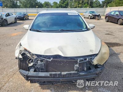 Piąte zdjęcie samochodu w środku: 2016 KIA FORTE EX VIN:KNAFZ4A81G5448429 - miniatura