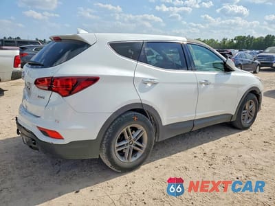 Trzecie zdjęcie samochodu z tyłu: 2017 HYUNDAI SANTA FE SPORT 2.4L VIN:5NMZT3LB5HH037747 - miniatura