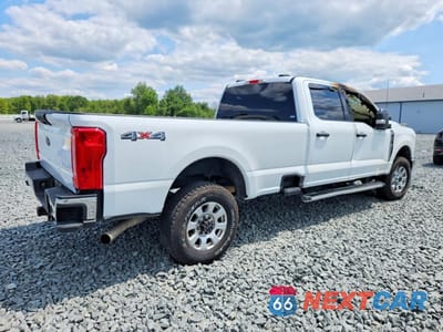 Trzecie zdjęcie samochodu z tyłu: 2024 FORD F350 SUPER DUTY VIN:1FT8W3BN2REC50156 - miniatura