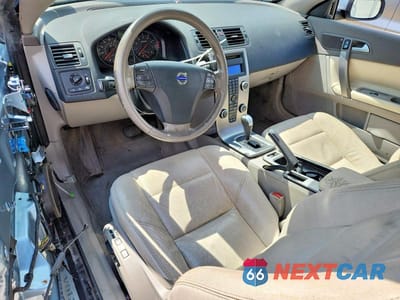 Zdjęcie 8 z 13 samochodu: 2010 VOLVO C70 T5 VIN:YV1672MC3AJ091762 - miniatura