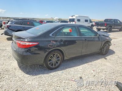 Trzecie zdjęcie samochodu z tyłu: 2016 TOYOTA CAMRY SE VIN:4T1BF1FK5GU257630 - miniatura