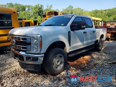 2023 FORD F250 SUPER DUTY 1FT8W2BN9PED71998 - główne zdjęcie licytacji z USA - miniatura