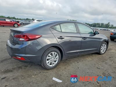 Trzecie zdjęcie samochodu z tyłu: 2020 HYUNDAI ELANTRA SE VIN:5NPD74LF3LH615959 - miniatura