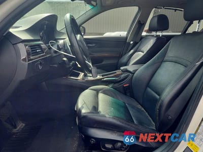 Zdjęcie 7 z 12 samochodu: 2011 BMW 335 XI VIN:WBAPL5C58BA917367 - miniatura