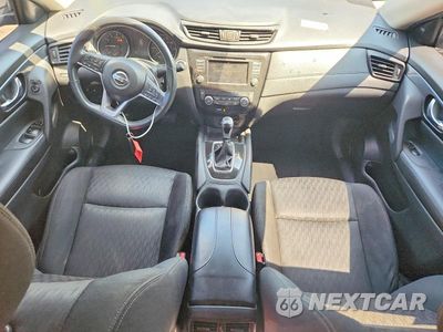 Zdjęcie 8 z 13 samochodu: 2018 NISSAN ROGUE SV VIN:KNMAT2MVXJP511706 - miniatura