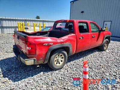 Trzecie zdjęcie samochodu z tyłu: 2011 CHEVROLET SILVERADO K1500 VIN:3GCPKPE35BG220284 - miniatura