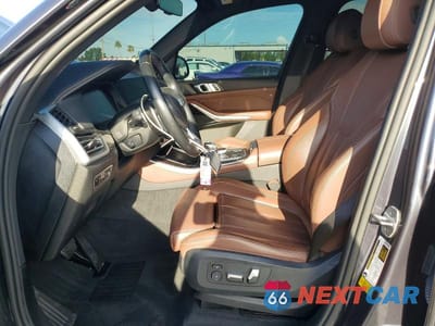 Zdjęcie 7 z 13 samochodu: 2020 BMW X5 SDRIVE 40I VIN:5UXCR4C00L9B60452 - miniatura