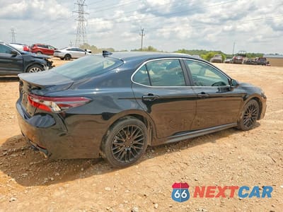 Trzecie zdjęcie samochodu z tyłu: 2023 TOYOTA CAMRY SE VIN:4T1G11AK6PU102953 - miniatura