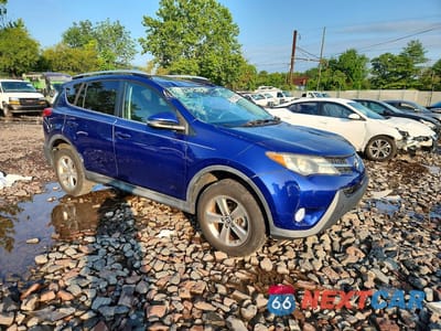 Czwarte zdjęcie samochodu z boku: 2015 TOYOTA RAV4 XLE VIN:2T3WFREV9FW222655 - miniatura