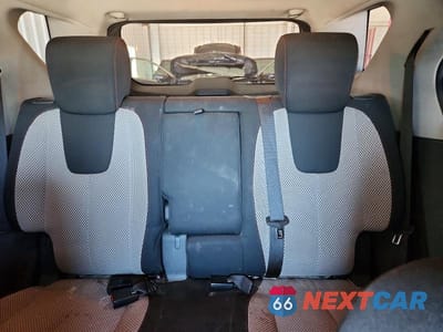 Zdjęcie 10 z 14 samochodu: 2011 CHEVROLET EQUINOX LT VIN:2CNALDEC3B6305133 - miniatura
