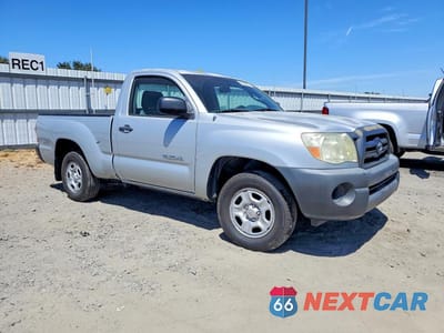 Czwarte zdjęcie samochodu z boku: 2005 TOYOTA TACOMA BASE VIN:5TENX22N95Z043829 - miniatura