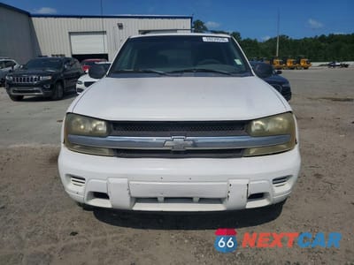 Piąte zdjęcie samochodu w środku: 2004 CHEVROLET TRAILBLAZER LS VIN:1GNDS13S142123810 - miniatura