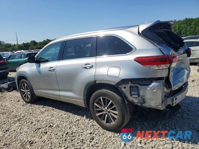 Drugie zdjęcie samochodu z przodu: 2017 TOYOTA HIGHLANDER XLE VIN:5TDJZRFH2HS439902 - miniatura