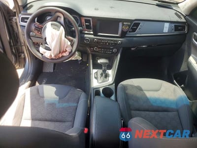 Zdjęcie 8 z 13 samochodu: 2018 KIA NIRO LX VIN:KNDCB3LC6J5202151 - miniatura