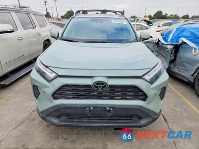 Piąte zdjęcie samochodu w środku: 2023 TOYOTA RAV4 XLE VIN:2T3W1RFV0PW287635 - miniatura