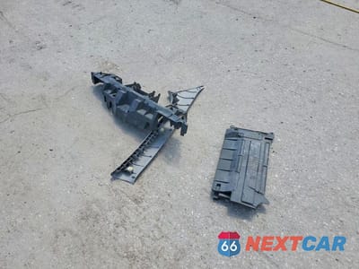 Zdjęcie 12 z 13 samochodu: 2008 TOYOTA YARIS BASE VIN:JTDBT923681212287 - miniatura