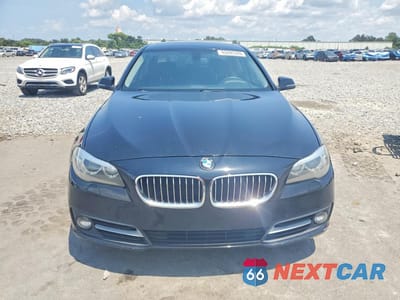 Piąte zdjęcie samochodu w środku: 2015 BMW 528 XI VIN:WBA5A7C55FD624538 - miniatura