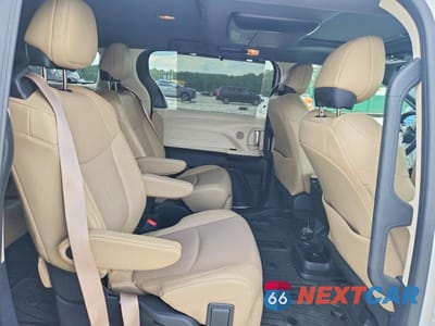 Zdjęcie 10 z 12 samochodu: 2022 TOYOTA SIENNA LIMITED 7-PASSENGER VIN:5TDZSKFC9NS059678 - miniatura