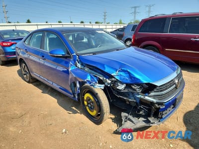 Czwarte zdjęcie samochodu z boku: 2024 VOLKSWAGEN JETTA SEL VIN:3VWGM7BU2RM097687 - miniatura