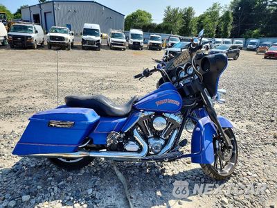 2011 HARLEY-DAVIDSON FLHX 1HD1KBM18BB647975 - główne zdjęcie licytacji z USA - miniatura
