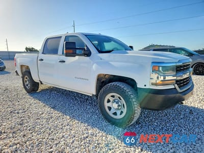 Czwarte zdjęcie samochodu z boku: 2018 CHEVROLET SILVERADO K1500 VIN:3GCUKNEC5JG155054 - miniatura