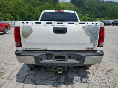 Zdjęcie 6 z 12 samochodu: 2011 GMC SIERRA K2500 SLE VIN:1GT120C82BF266040 - miniatura